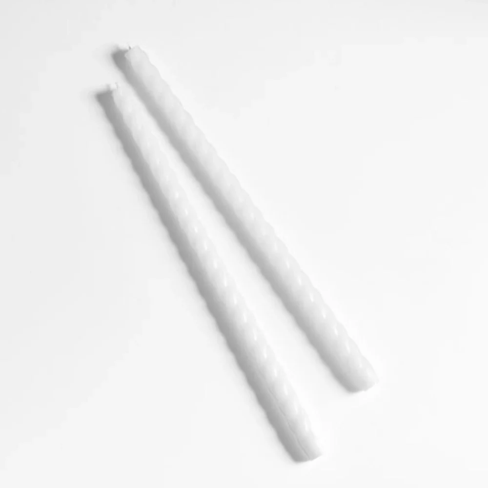 New! 🕯️🕯️Crate&Barrel White Spiral Candles 18”, set of 2
